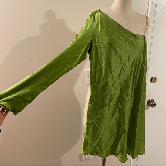 100% Silk Mini Off The Shoulder Green Dress - Picture 2 of 6